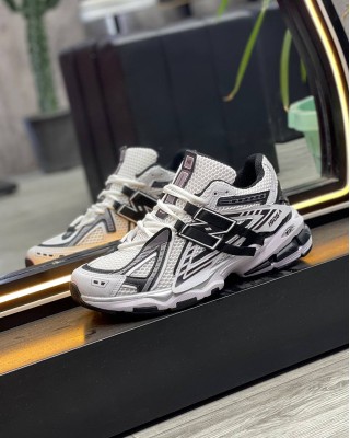 کفش کتونی نیوبالانس 1906 A سفیدمشکی